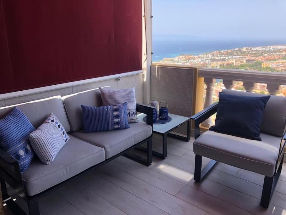 Apartamento Con Impresionantes Vistas Y Piscina 아데제 외부 사진